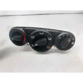 

98AB18C419 COMMAND HEATING/AIR CONDITIONING FORD FOCUS SALOON (CAK)
