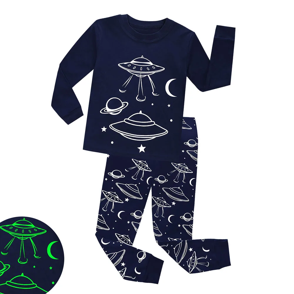 Conjunto de pijamas de algodón de 100% para niños, ropa de dormir de manga larga con brillo en la oscuridad, de color negro, para otoño