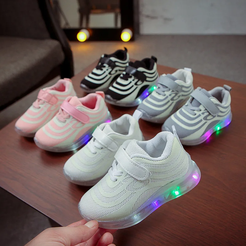 New Glowing Sneakers Air Mesh Breathable Children LED Lights Shoes Luminous Sneakers for Boys and Girls Fluorescent Shoes