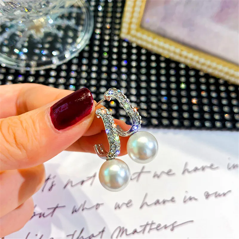 

Cute Female Ball Pearl Stud Earrings Silver Color Party Zircon Stone Earrings For Women Fashion Simple Wedding Earrings