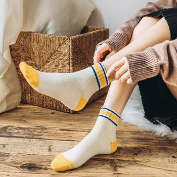 

Women Winter Socks High Fashion Wool Thickening Warm Pure Soild Striped Color Thermal Sock Ultra Thick Female Meias Socks