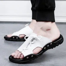 Летние мужские сандалии; модные шлепанцы без шнуровки; кожаные мужские туфли в Корейском стиле на Плоском Каблуке; светильник