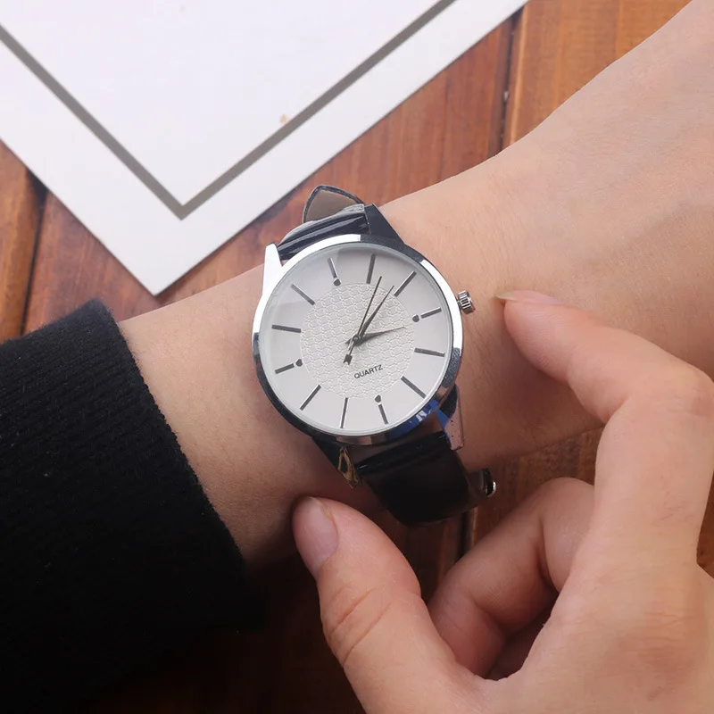 

South Korea Popular New Style over There Simple Korean-style Ladies' Watch Cool Casual Creative Women's Quartz Watch
