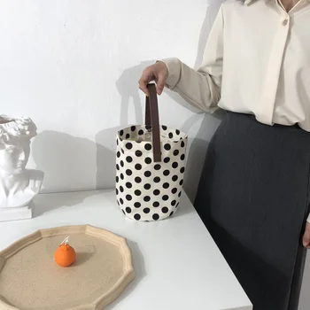 

2020 new female bag lunch box bag polka dot leather shoulder strap small round bag fashion wild bag canvas bag
