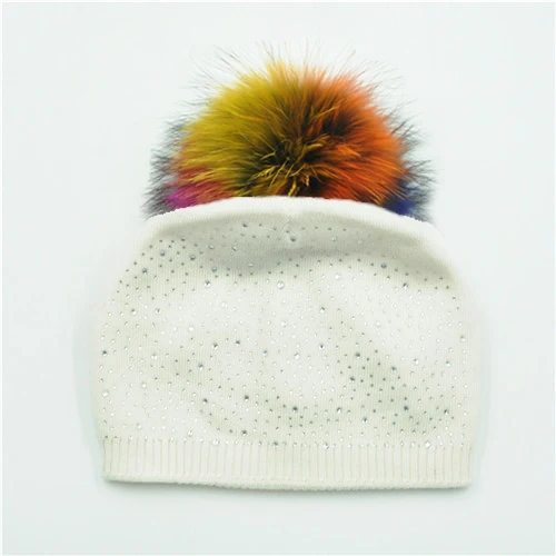 White colorful fur Женская шапка с помпоном из натурального меха, женская простая теплая вязаная шапка, шапка с помпоном из натурального меха енота, зимние шапки с меховым помпоном - Цвет: White colorful fur