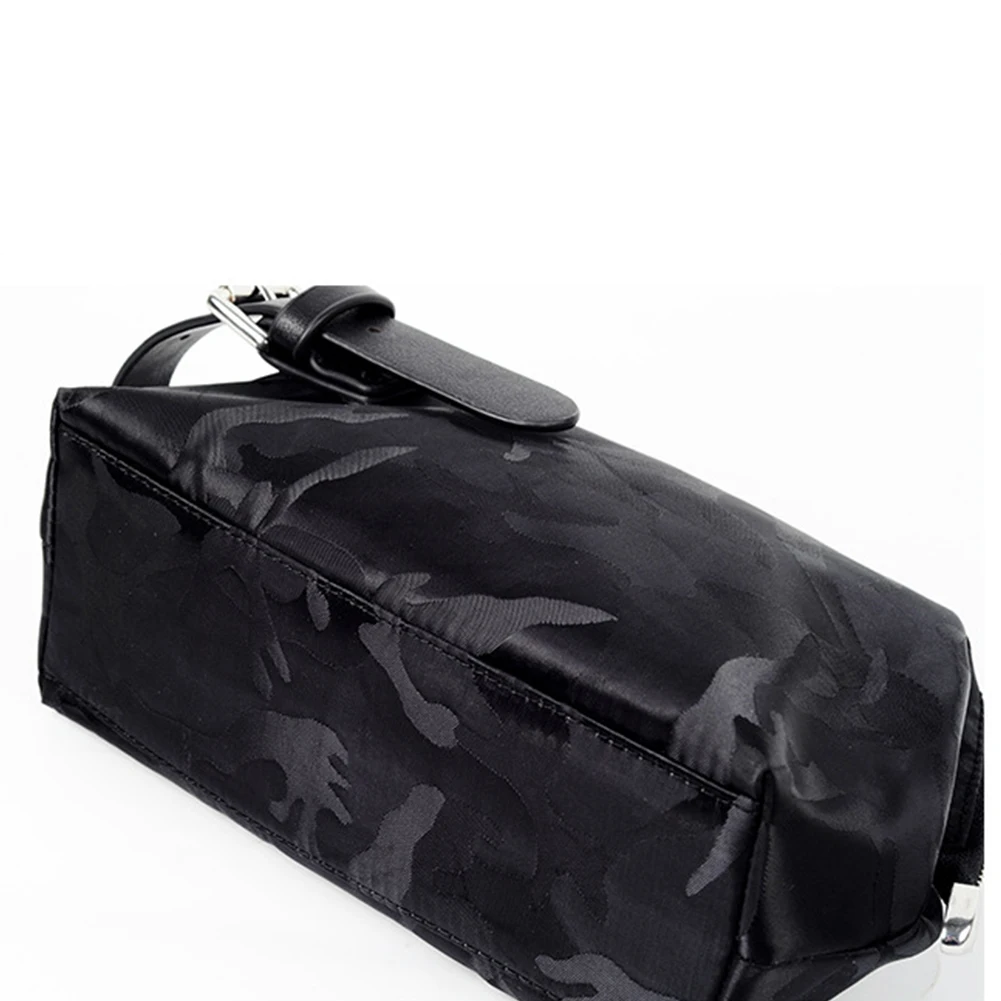 

Men Fashion Large Capacity Storage Solid Organizer Waterproof Wash Bag Portable Nylon Travel Toiletry Camouflage Zipper