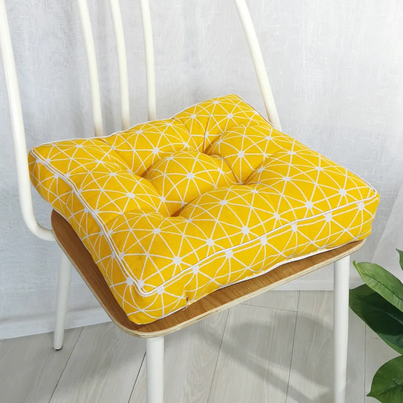 12297713976_1183343707