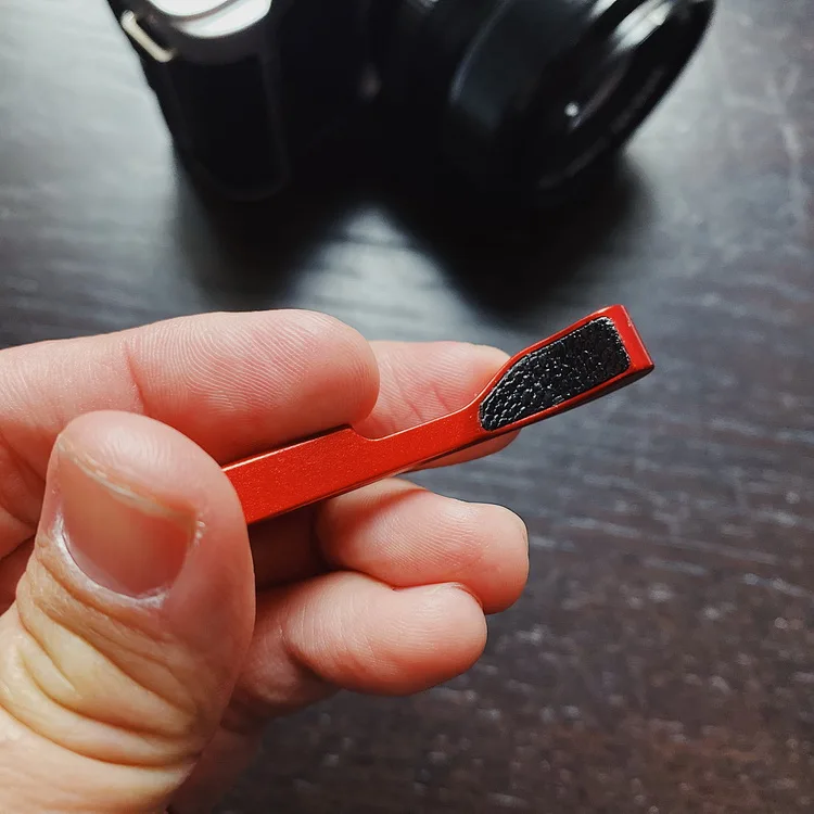 红色贴皮X100V (1)