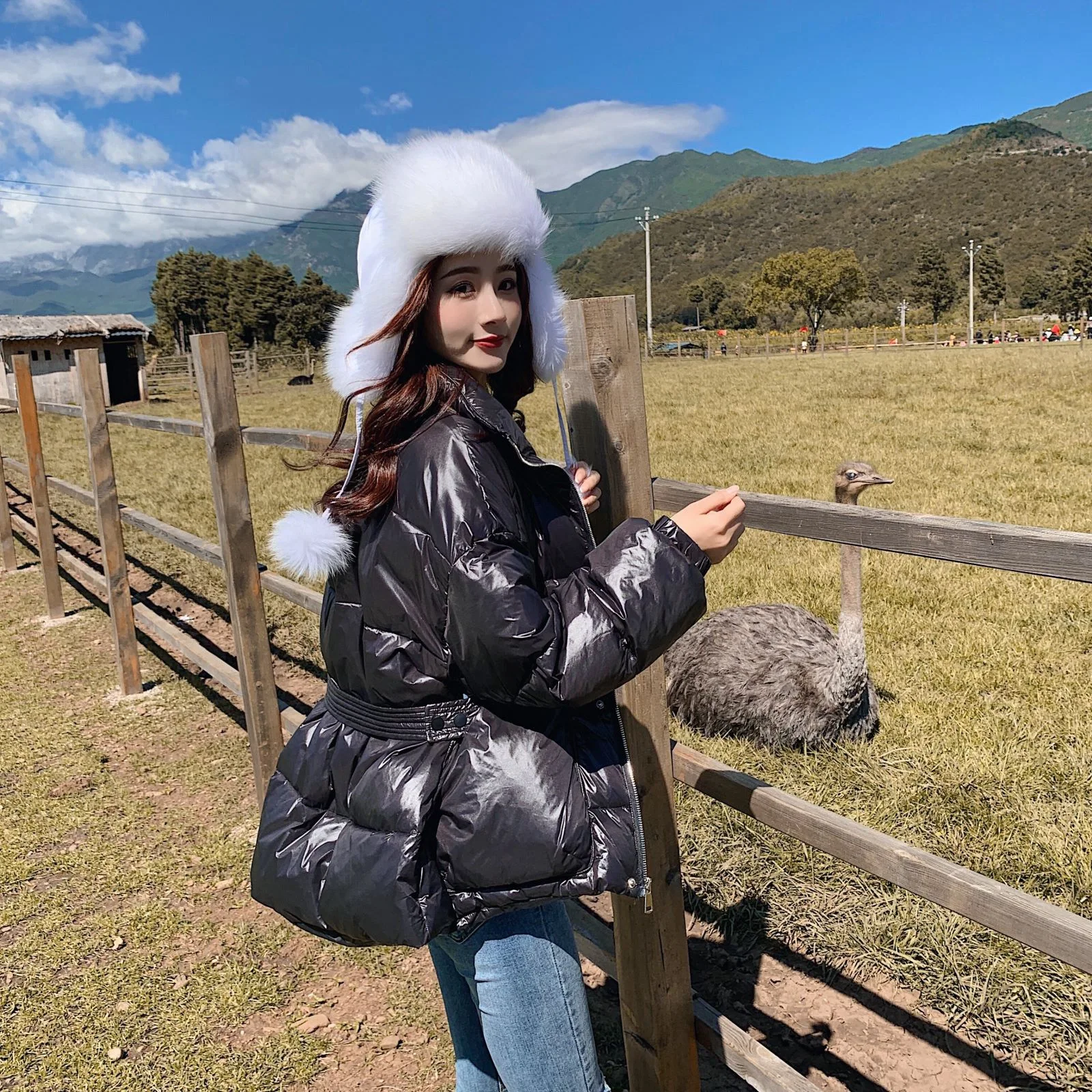 

Photo Shoot Main Push CHIC Simple-Style White Stand Collar Single Breasted Waist Hugging Short-height down Coat Cotton-padded Cl