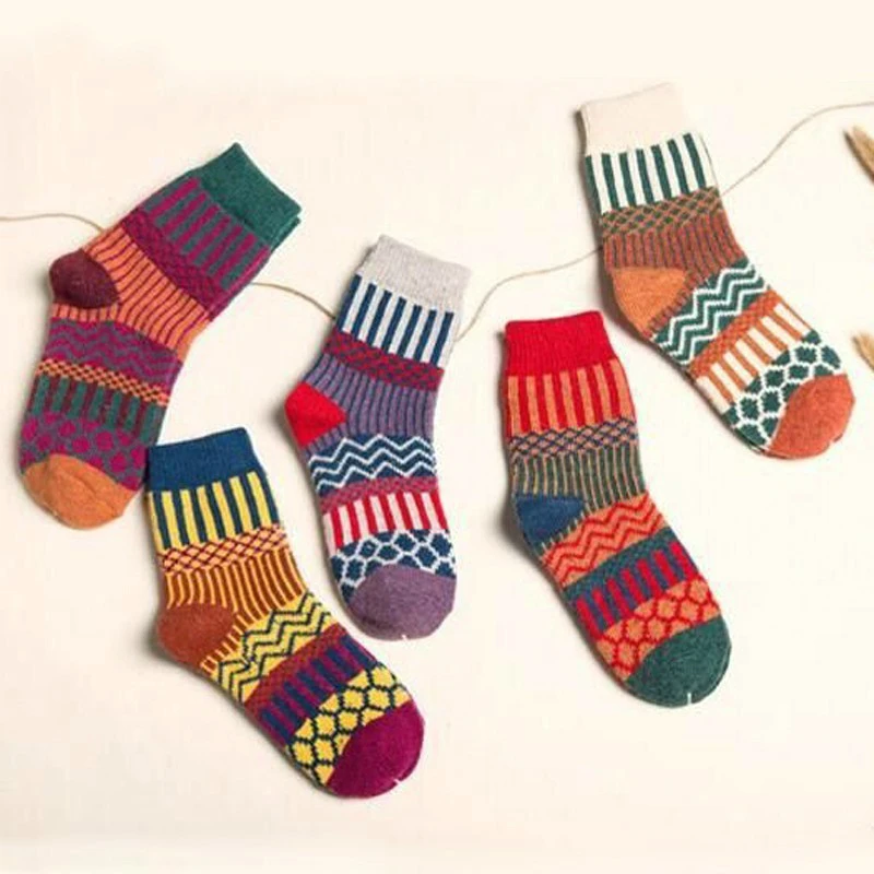

hot Woman New Colorful Printing Vertical Striped Wave Pattern Happy Socks Winter Christmas Funny Thickening Warm Wool Socks best