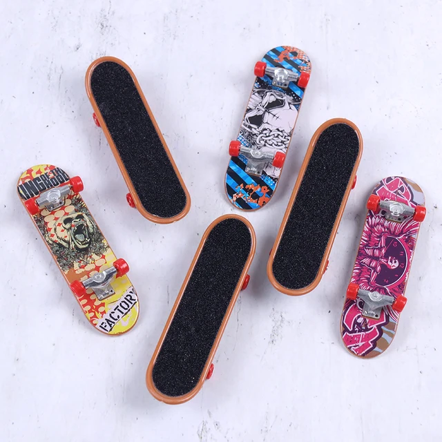 1PC Printing Professional Alloy Stand Finger Board Skateboard Mini Finger Boards Skate Truck Finger Skateboard For Kid Toy 1