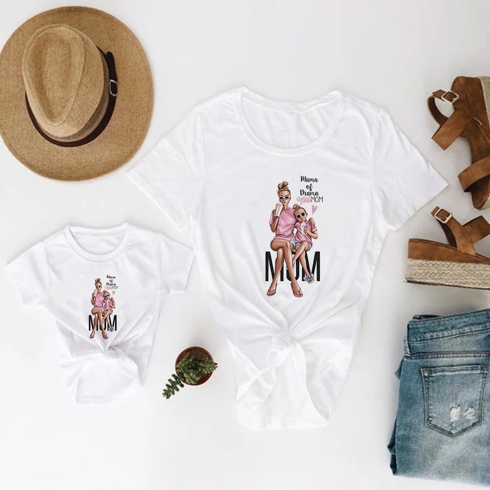 Avant-garde familia Super mamá vestido para madre e hija Primavera Verano niños ropa fácil juego Camiseta de cuello redondo