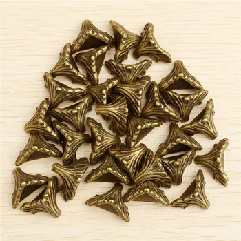 

8Pcs/Lot Antique Jewelry Box Corner Foot Protector Desk Box Edge Antique Bronze Pattern Carved 19mm x 11mm