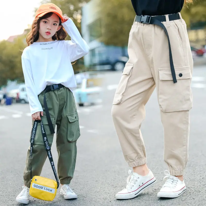 7 Stylish Cargo Pant Outfits To Try This Season | Windsor