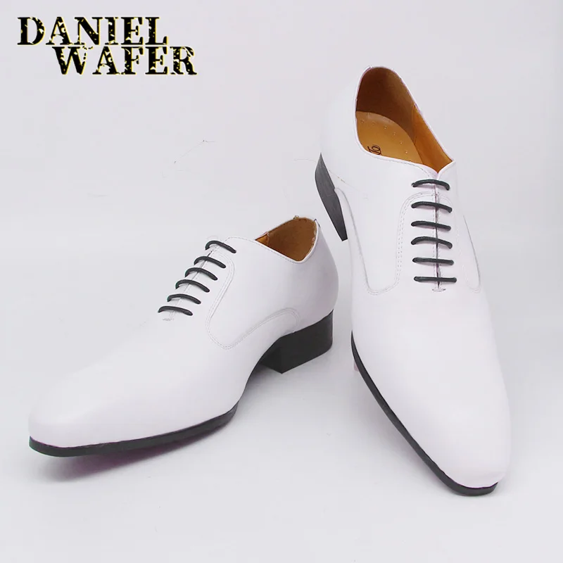 chaussures plates à lacets en oxford perforées pour femmes