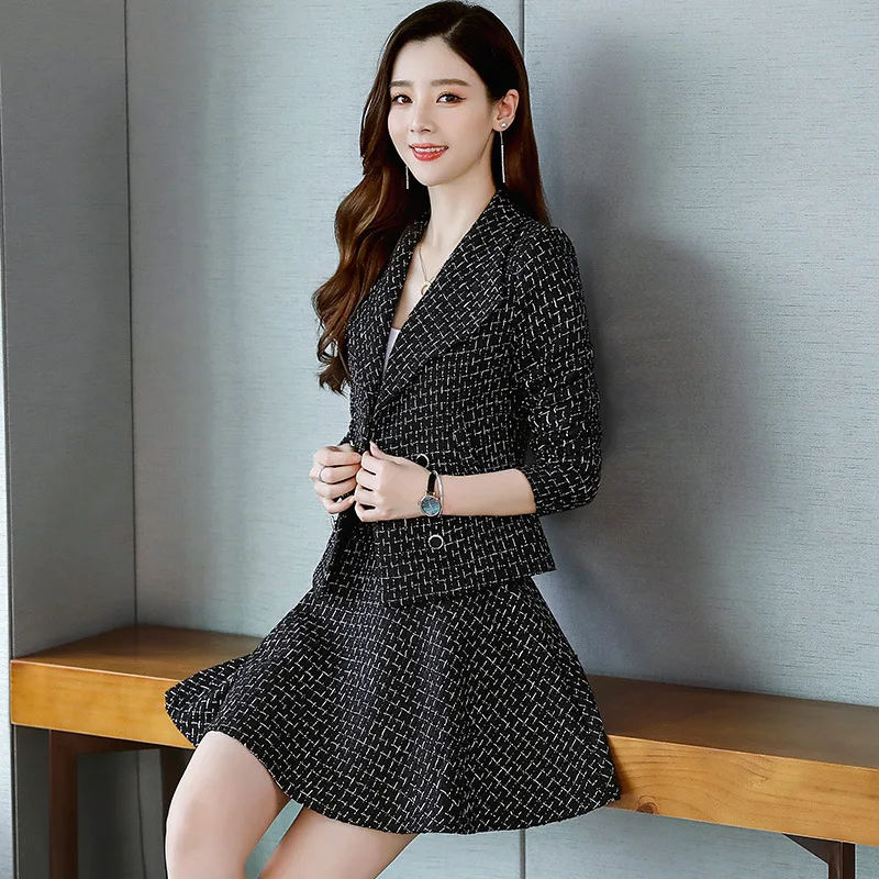 

2019 Autumn New Style Fashion Comfortable Simple Cool Elegant Floral Two-Button-Style Set