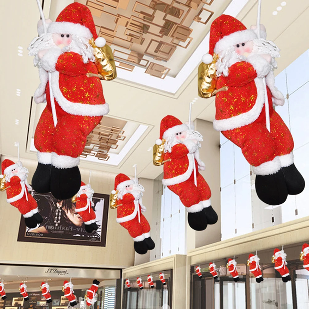 новогоднее украшение дед мороз. санта клаус на балконе. дом украшенный дедами морозами. новогодняя комната. ильинск советский район кировская область.