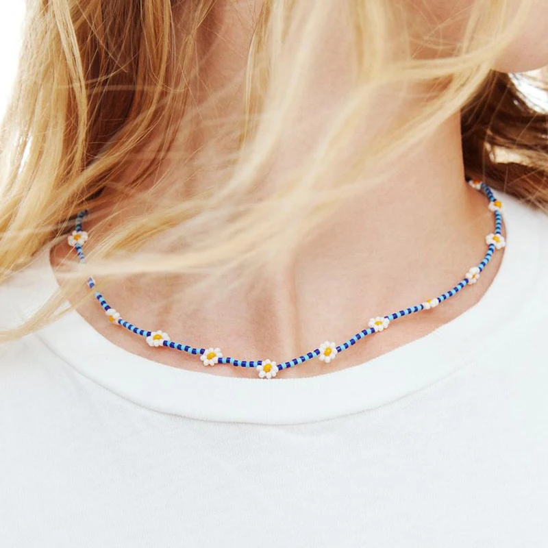 DaisyNecklace_1000x1000