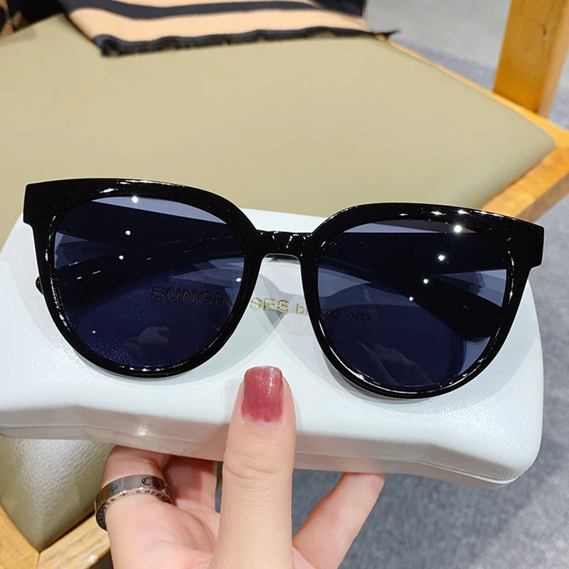 Vintage Cat Eye Sunglasses For Woman Fashion Brand Black Retro Sun Glasses Ladies Classic Outdoor Shades Designer Oculos_voghion.com