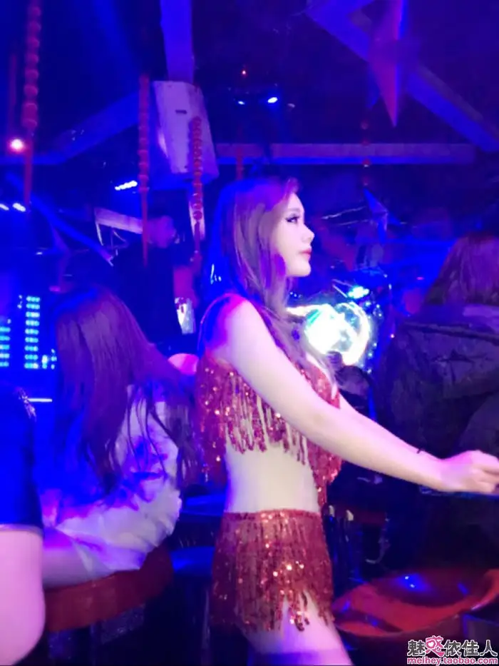 TB2iibjiZtnpuFjSZFKXXalFFXa_!!736477390