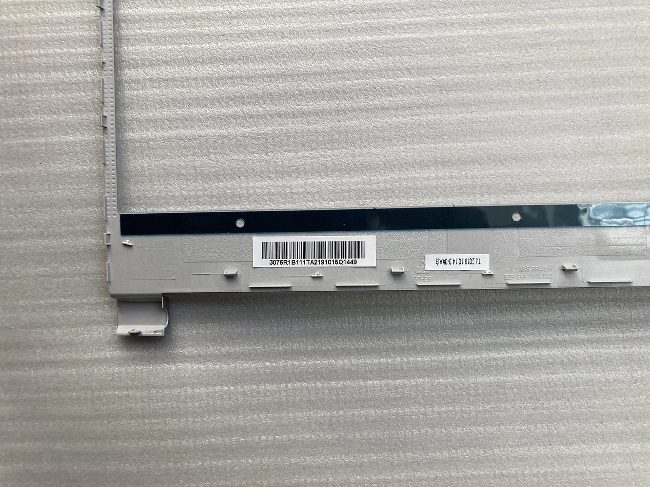 Laptop screen frame for MSI GF63 8RC 8RD GF65 WF65 MS-16R1 16R3 16W1 silver LCD front bezel cover case