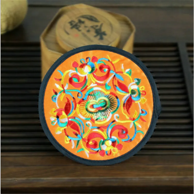 1 шт. китайский стиль коврик для стола нетканый ткань Этническая Вышивка Ткань художественные Подставки Коврик для чашки с чаем посуда принадлежность для дома - Цвет: Оранжевый
