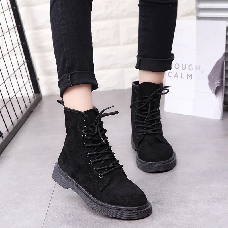 

2018 New Style Women's Boots Autumn And Winter Versitile Students England Style Motorcycle Lace-up Martin Boots Fashion WOMEN'S