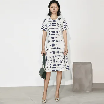 

Dress women's wool short-sleeved mid-length dress zebra print dress 2020 spring summer new straight dress white fashion dress