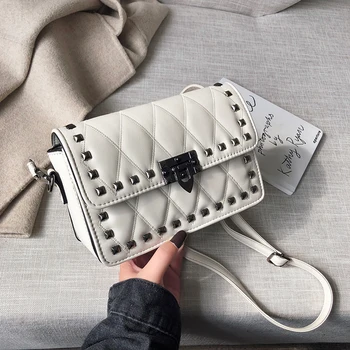 

Rivet Rhombic Square Bag&Joker Broadband Messenger Bag Fashion Square Bag Width 24cm Height 15cm Thickness 8cm