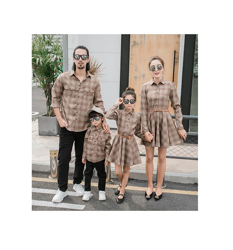 Разные одинаковые комплекты для семьи; коричневая блузка; рождественские пижамные наборы для папы, мамы и ребенка; одежда для мамы и сына
