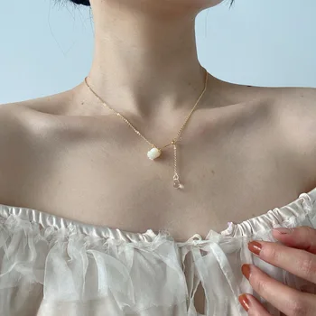 

AOMU S925 Silver Hand Carved French White Rose Natural Shell Flower Clavicle Chain Retro Baroque Court Necklace for Women Girl