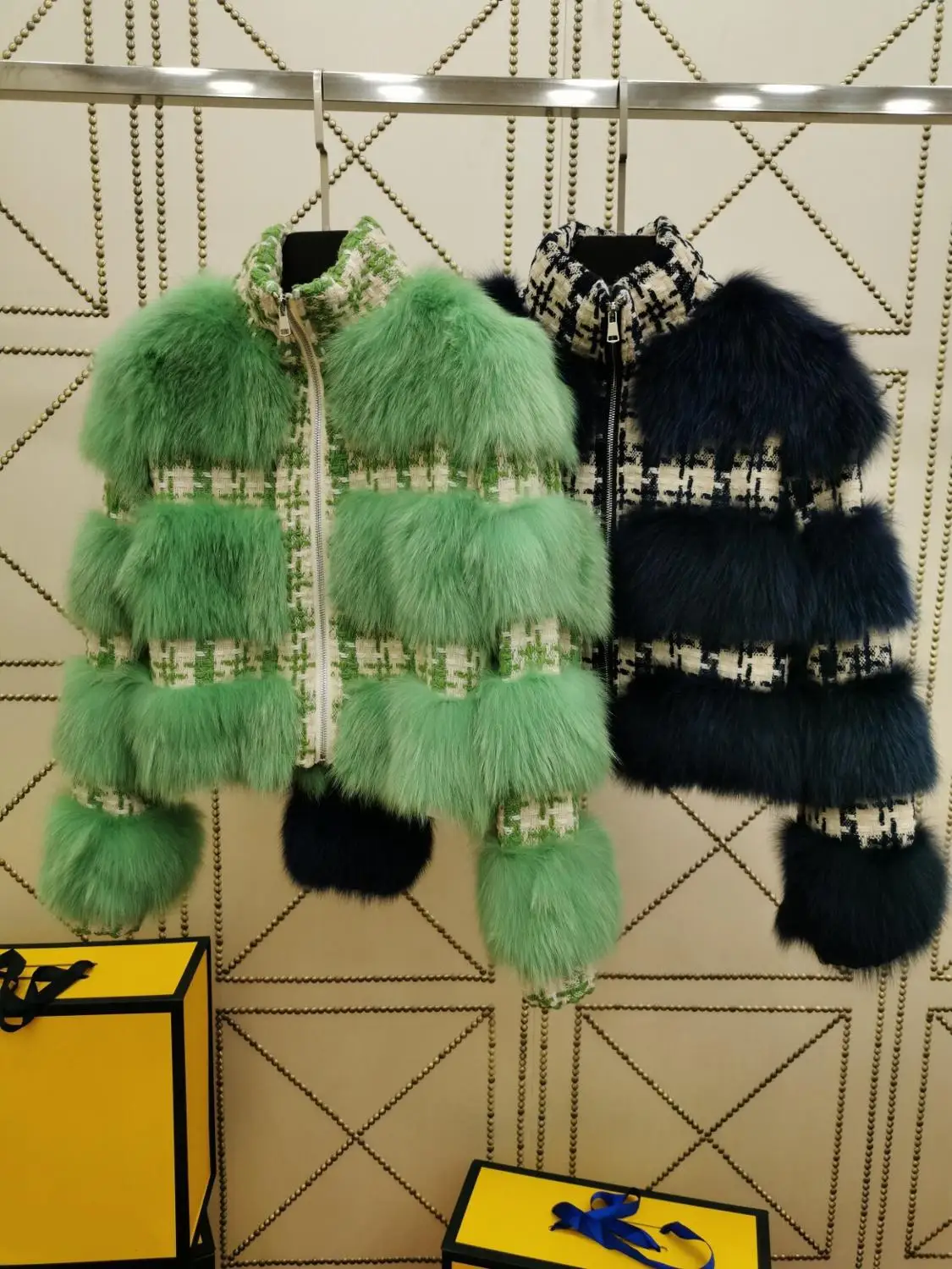

New Arrival 2019 High Quality Fox Fur Jacket Sweet Green Black Puff Sleeve Coat Warm Winter Thick Clothes