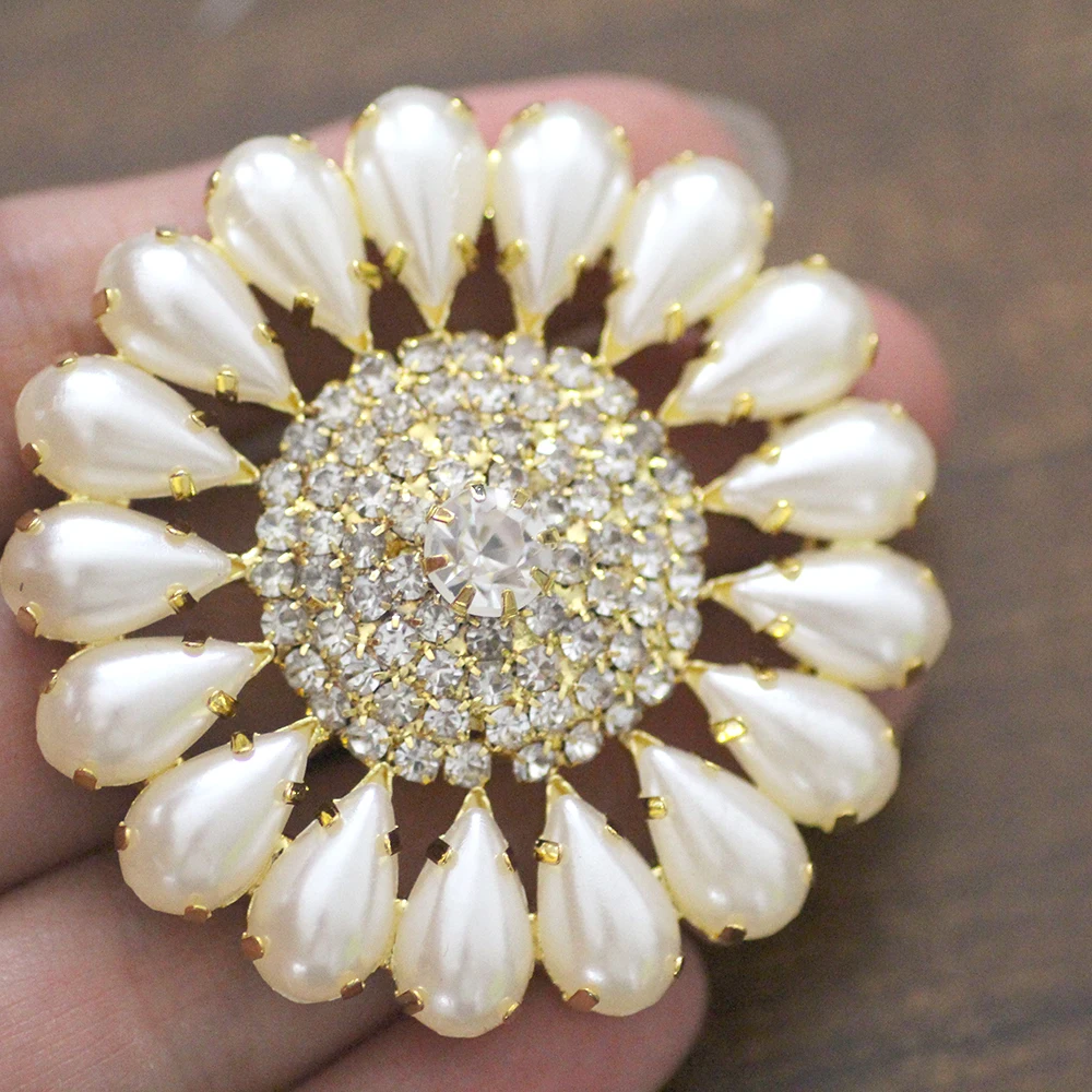 52mm flower shape crystal Pearl hinestone applique sew on rhinestone strass golden base for DIY wedding party dress clothing | Дом и сад