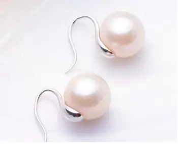 

elegant 9-10mm south sea round white pearl earring silver