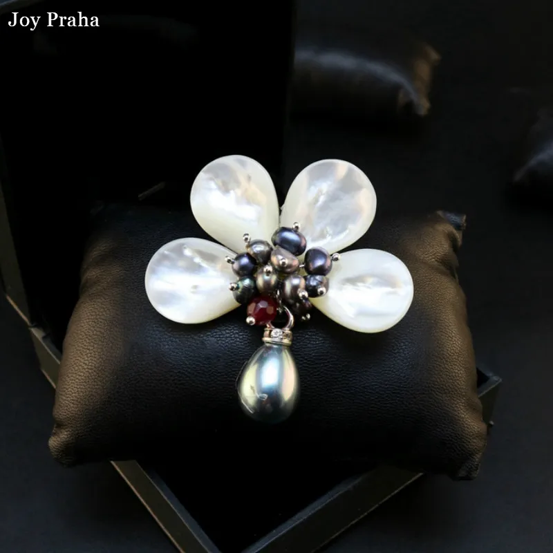 

Shell pearl women brooch / Flower brooch coat accessories / wholesale dropshipping
