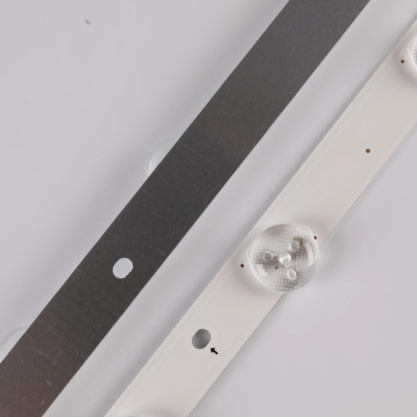 ο  32F-3535LED-40EA - D1GE-320SC1-R3 - BN96-24146A 32 &Ｚ UE32EH5300 K LTJ320HN07-V D1GE-320SC1-R2