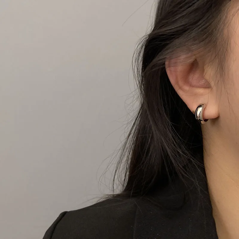 GRACE JUN Vintage Gold Color Minimalist C Shape Clip on Hoop Earrings Non Pierced Cute Earring for Women Party Charm Jewelry New