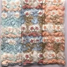 Продукт Красивая многоцветная вышивка блестками Сетка кружевная ткань с цветами для платья для выпускного вечера