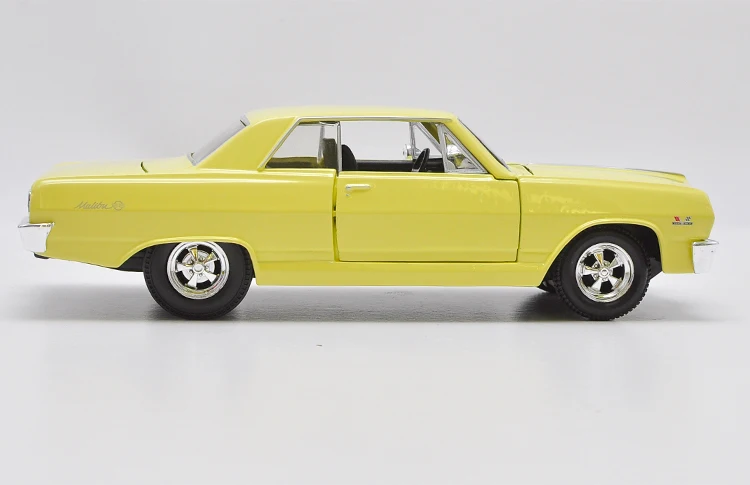 1/24 игрушка для мальчика литая модель автомобиля коллекционный автомобиль подарок для детей 1:24 статические автомобили-Chevrolet-malibu SS 1965