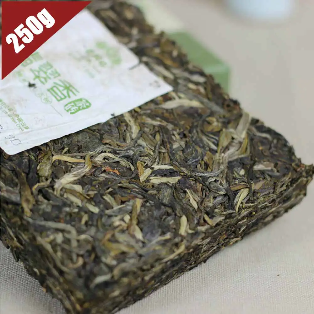 Haiwan Высший сорт Изумрудный благовония Shen Pu'er кирпич использовать древние деревья материал Юньнань старый товарный Состаренный сырой чай пуэр 250 г