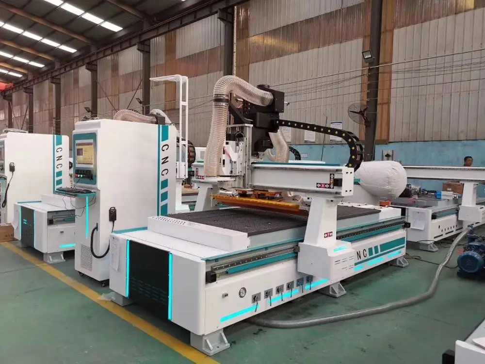

Furniture Production parts tool changer carousel atc cnc router 1325 with Syntec controller wood mdf auto cnc cutting machine