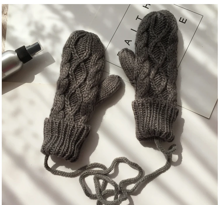 Женские зимние вязаные однотонные Kawaii Милые простые студенческие корейские стильные плотные теплые женские перчатки Модные шикарные женские перчатки