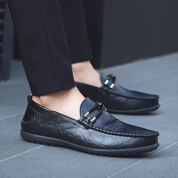 

Men Fashion Casual Loafers Summer round Toe Breathable Driving Shoes Male outdoor Butterfly-knot slip on moccasins Shoes men