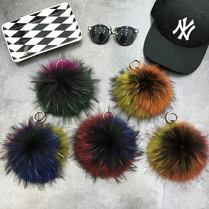 

Super large rainbow colorful real raccoon fur pom pom bag hanger key chain decorative fur ball raccoon fur DIY pendant