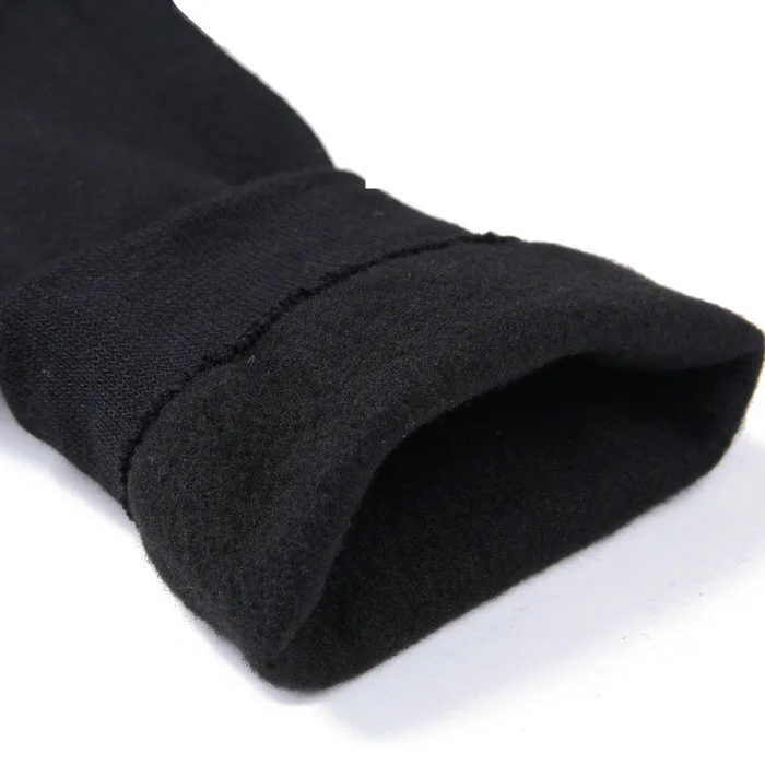 3595516537_1940996576