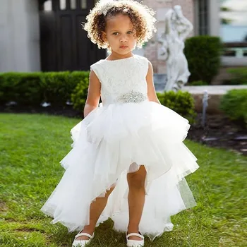 

High Low Tiered Tulle Flower Girl Dress with Crystals Belt Jewel Neck Custom Made Girls Pageant Gowns Sleeveless New Arrivals