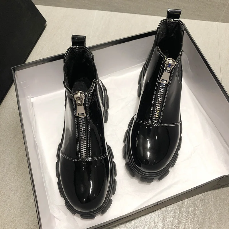 

Martin boots female British wind 2020 autumn and winter new wild thick bottom ins front zipper short tube short boots