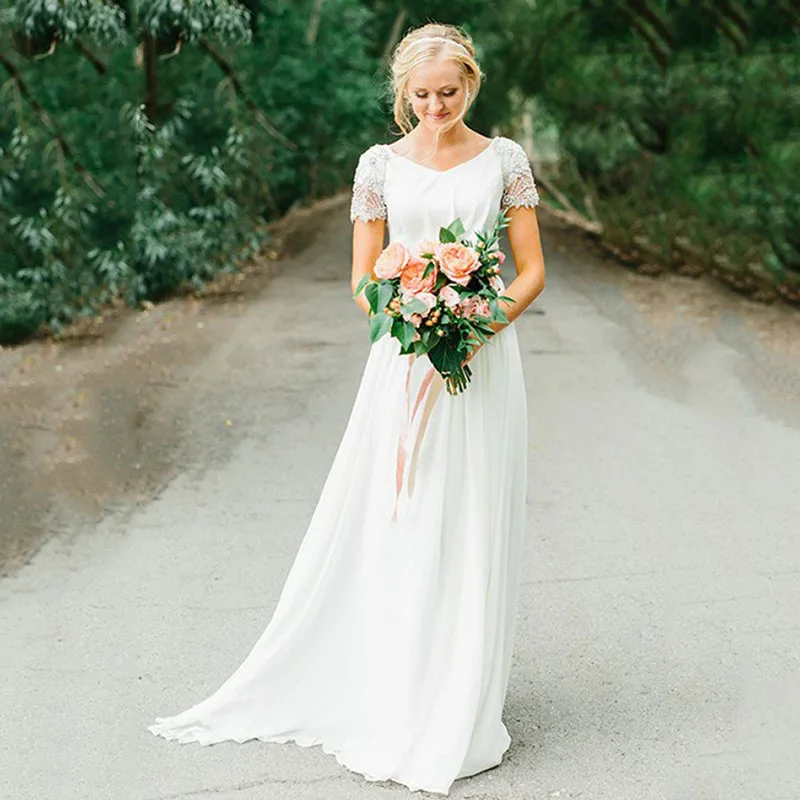 

A-Line V-Neck Chiffon Modest Wedding Dress With Short Sleeves Beading Boho Wedding Dress vestido de novia 2020 Beach Bridal Gown