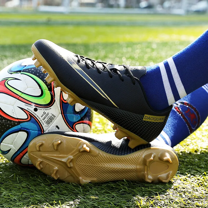 Large Size Long Spikes Soccer Shoes for Outdoor Training