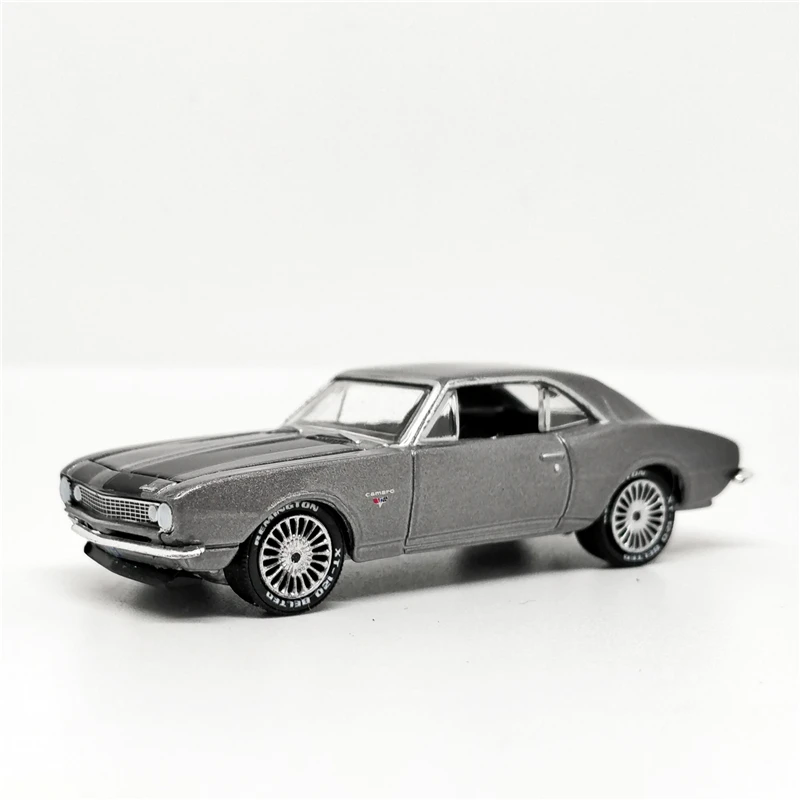 

Greenlight 1:64 1967 Chevrolet Camaro Gray No Box
